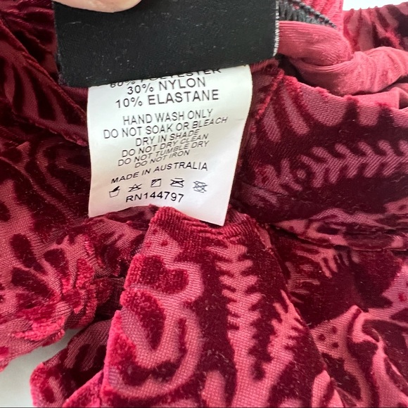 BlackMilk Burned Velvet Wine Leggings, S - Picture 9 of 9